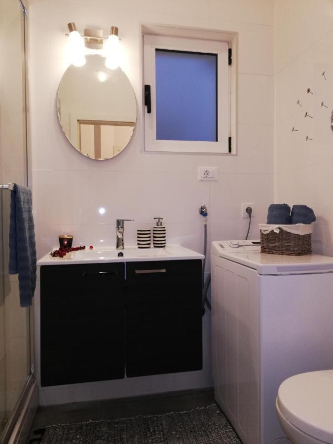 Hotel Apartman Komadina Makarska Exterior foto